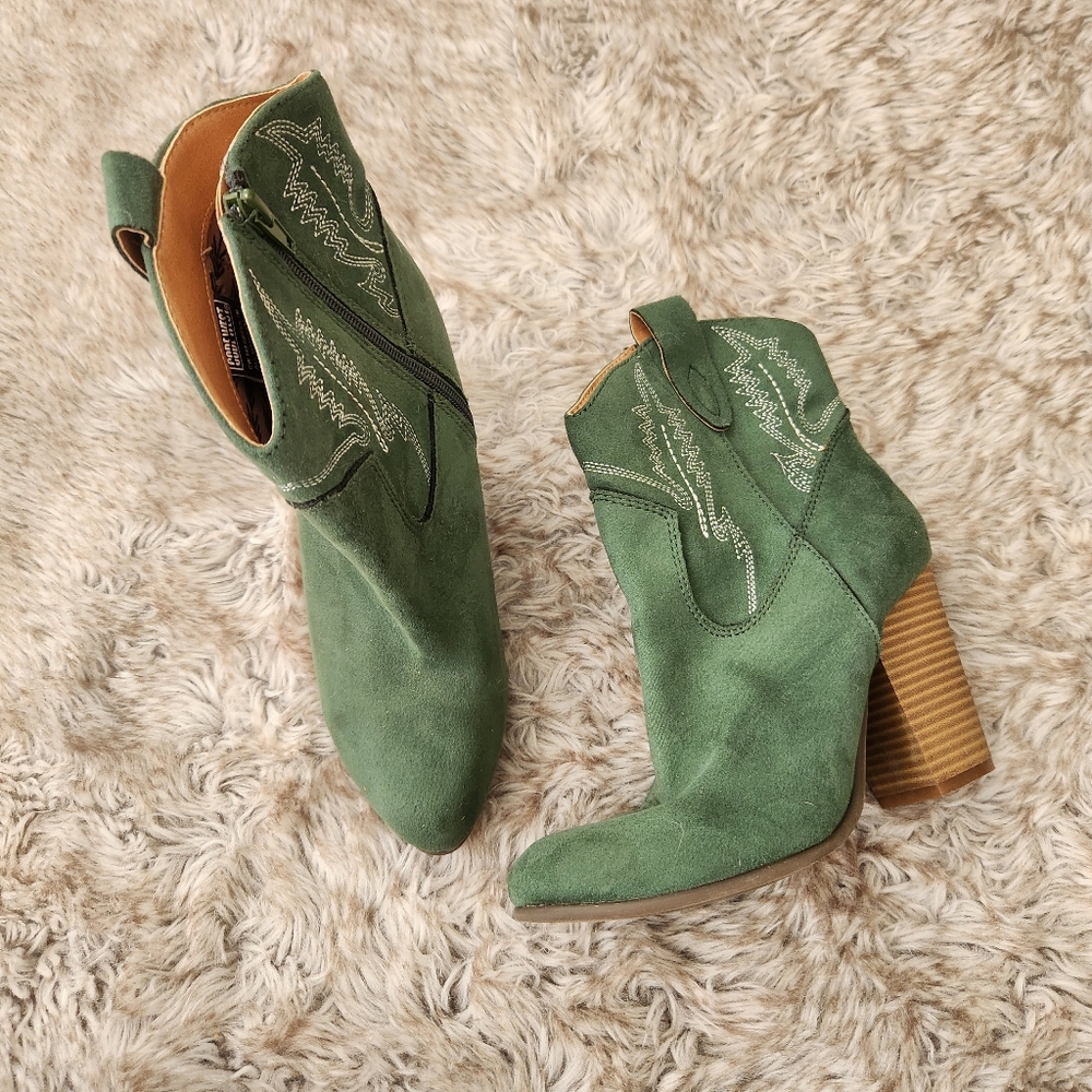 Code West Block Heel Low Green Boots ‎ Women's Size 7